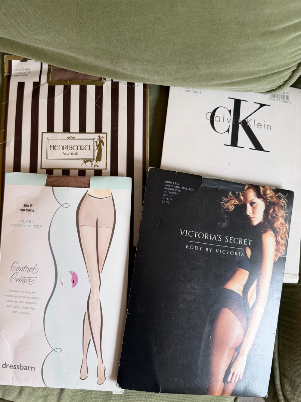 🗽4 Control Top Hosiery Lot